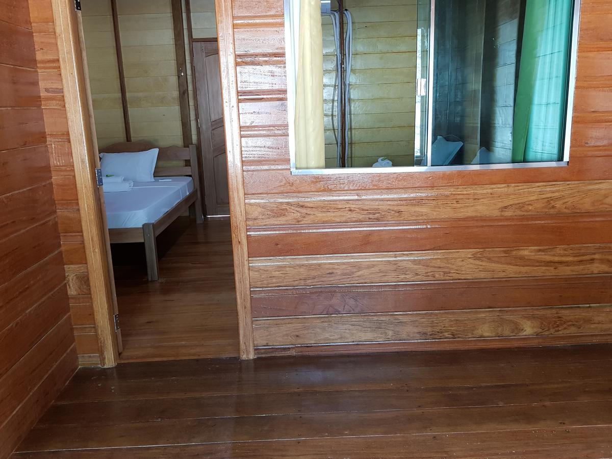 Amazon Arowana Lodge Careiro Eksteriør bilde